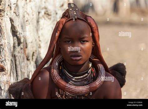 Junge himba frauen 